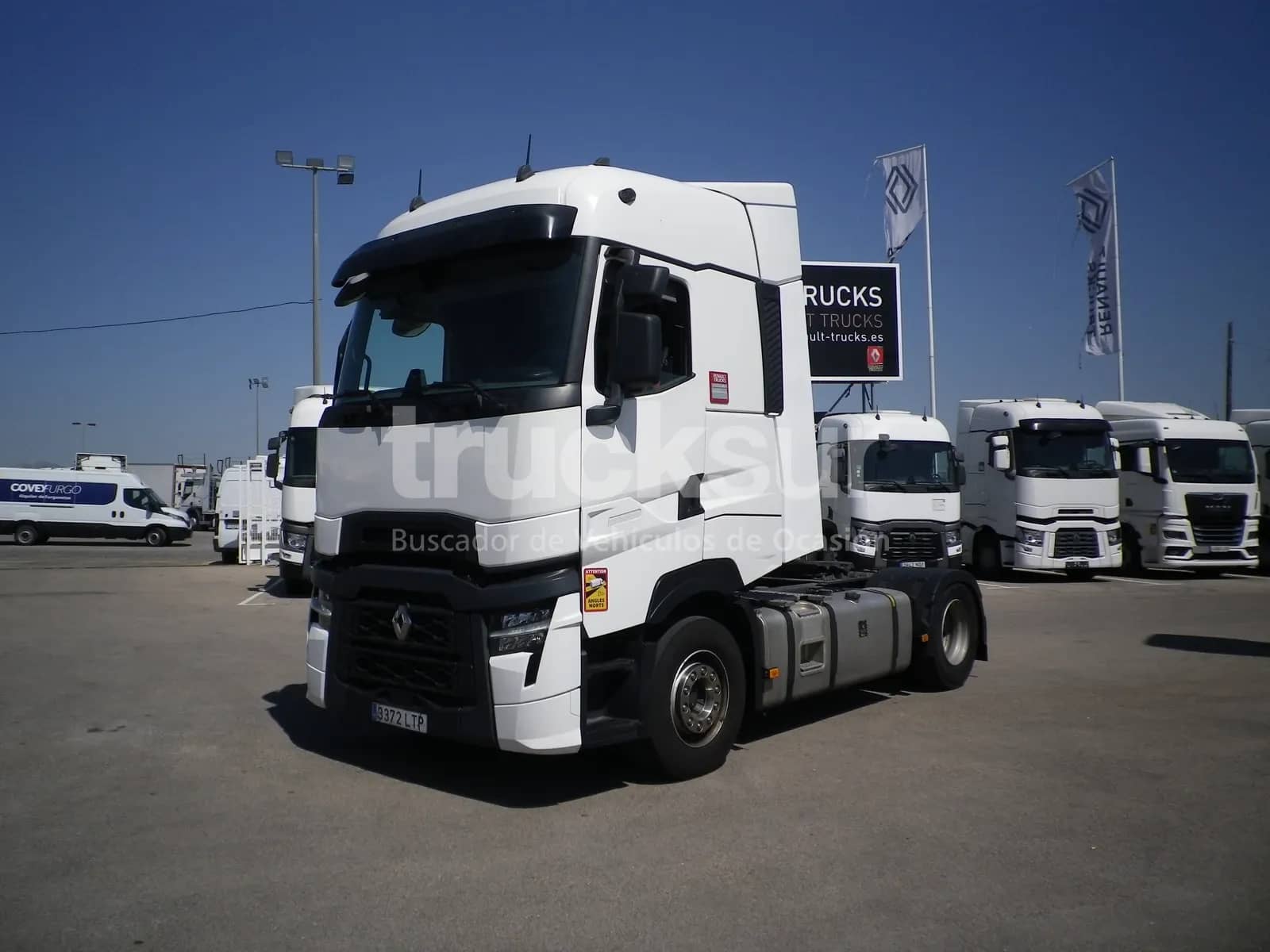 RENAULT T520 HIGH SLEEPER CAB EVO