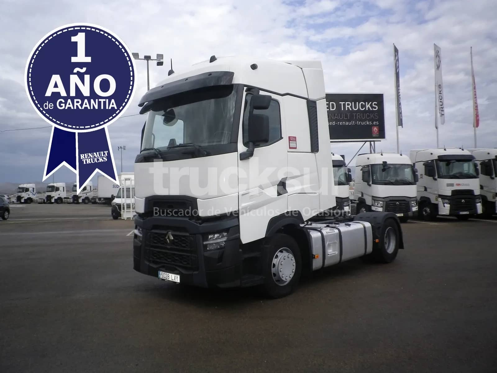RENAULT T520 HIGH SLEEPER CAB EVO