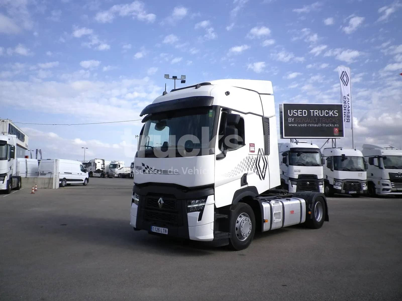 RENAULT T520 SLEEPER CAB EVO