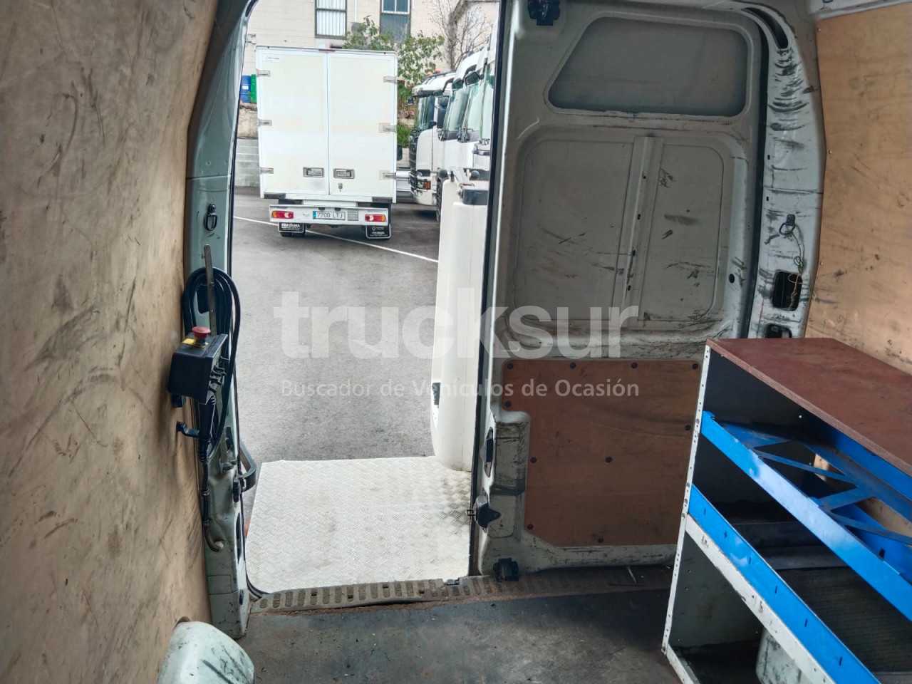 renault-master-130-35-76