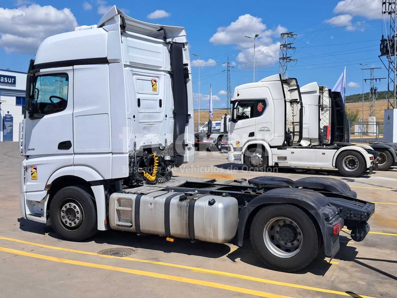 mercedes-actros-1848