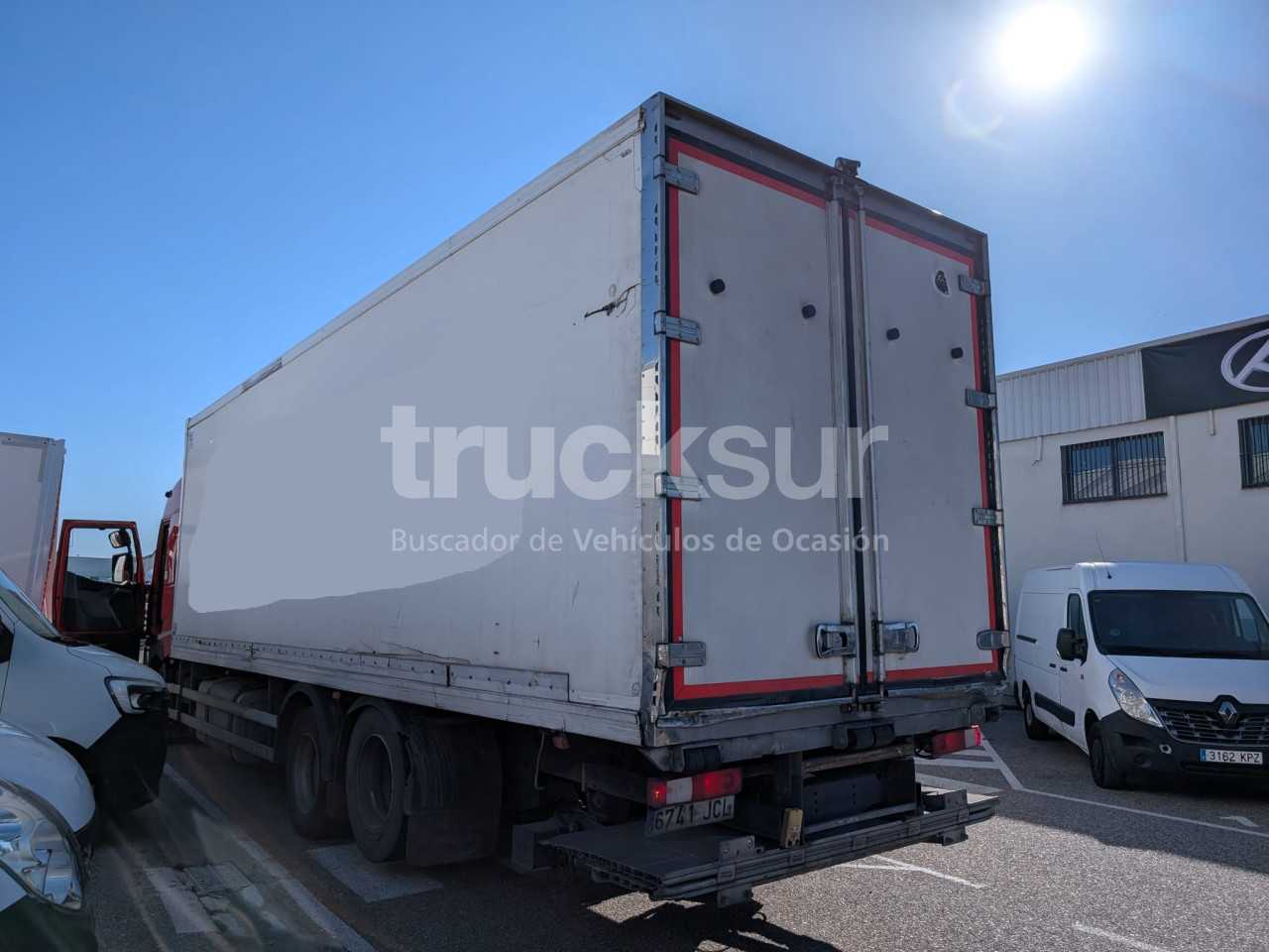 renault-t460-sleeper-cab-16