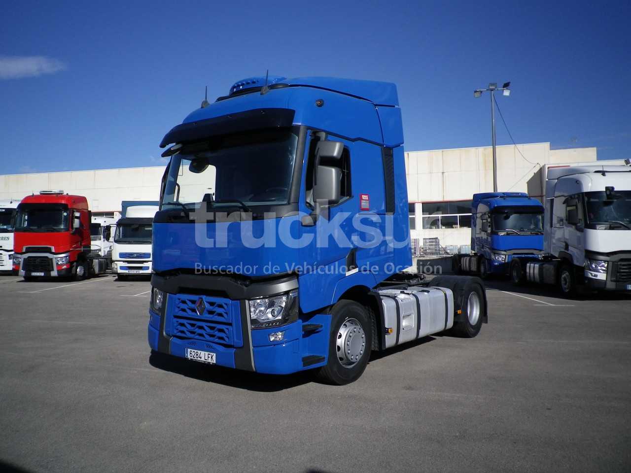 renault-t520-sleeper-cab-16