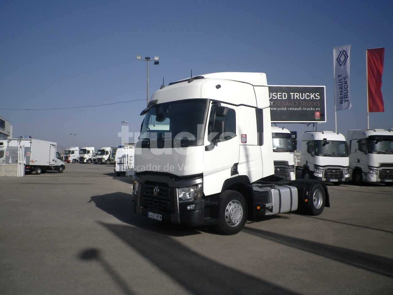 renault-t480-sleeper-cab-35