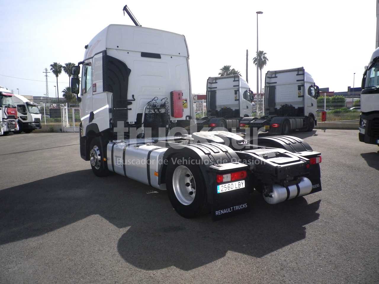 renault-t480-sleeper-cab-30