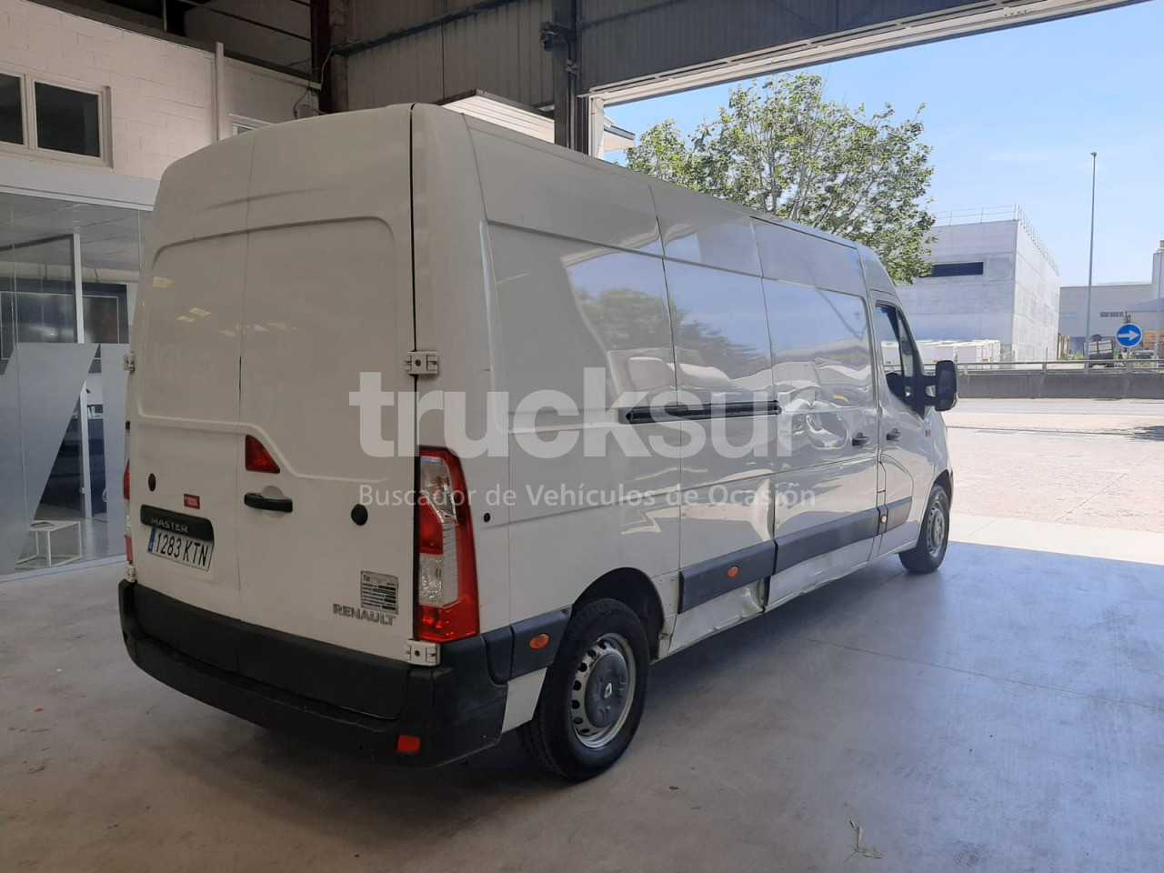 renault-master-130-35-33