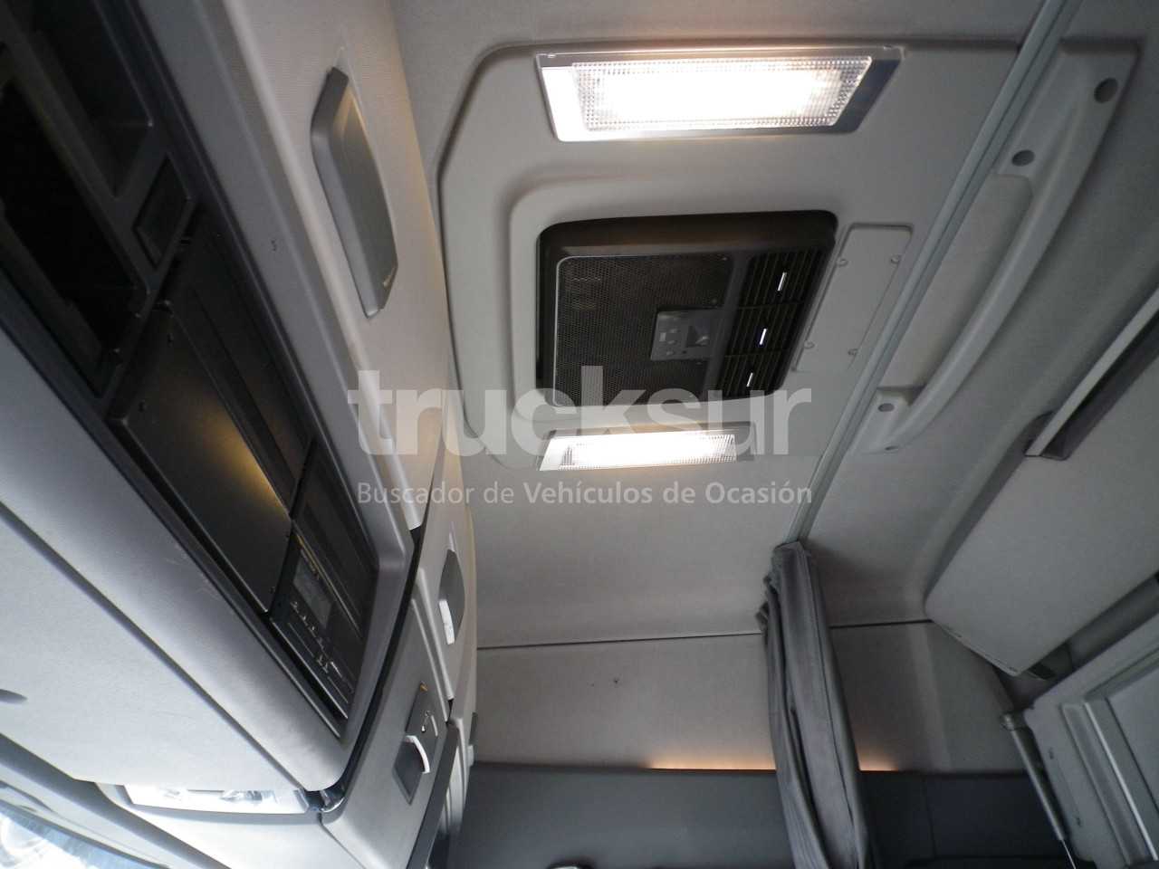 renault-t520-high-sleeper-cab-adr-5