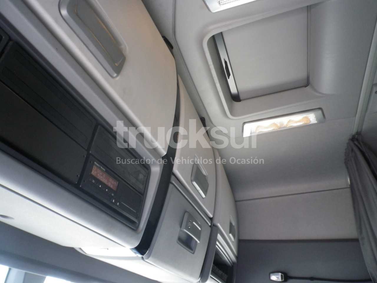 renault-t440-sleeper-cab-3