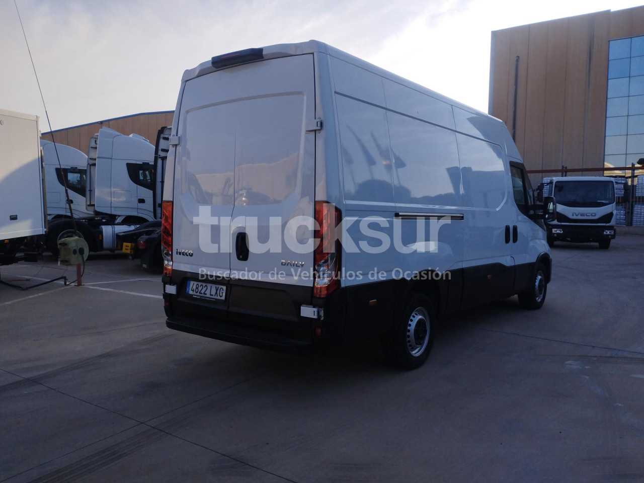 iveco-daily-35s16-12m3-1