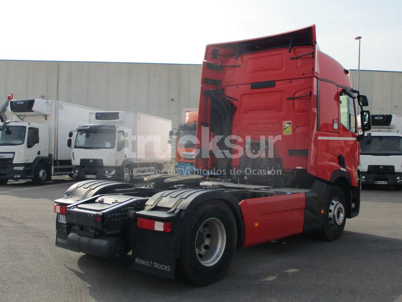 renault-t520-sleeper-cab-17