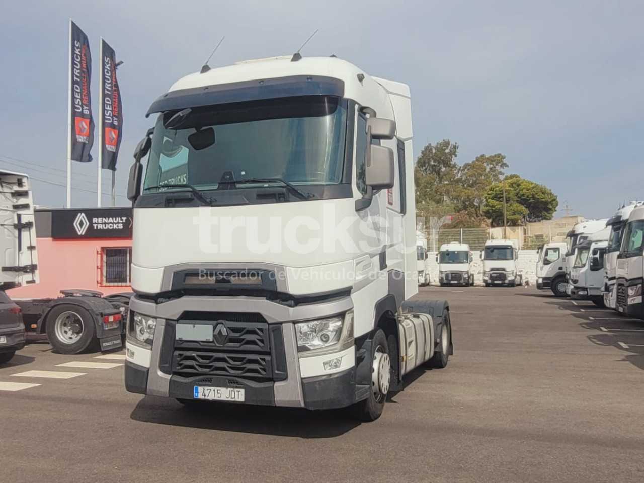 renault-t480-high-sleeper-cab-7
