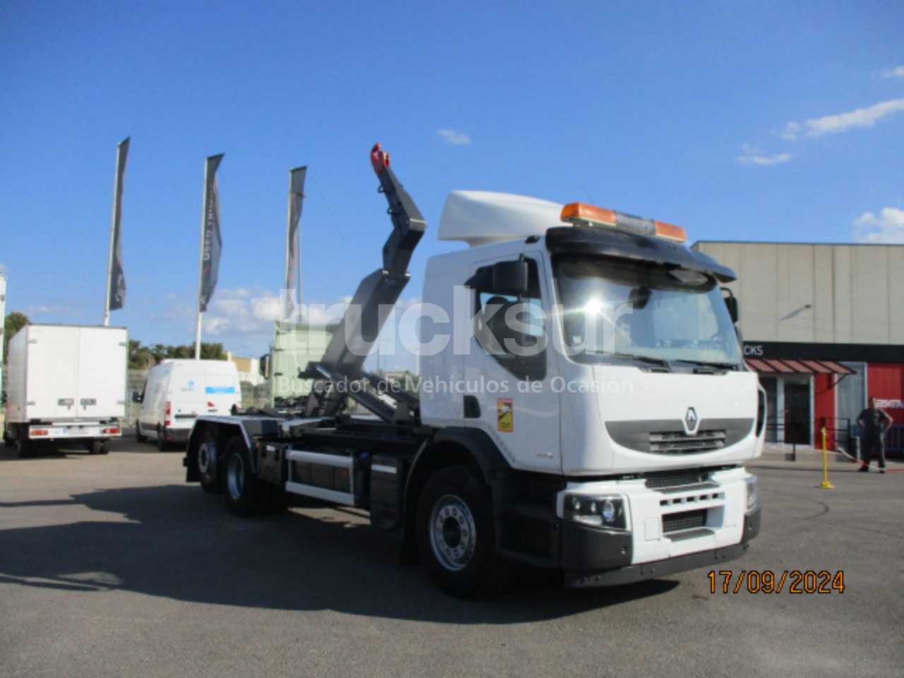 renault-premium-lander-430-26-1