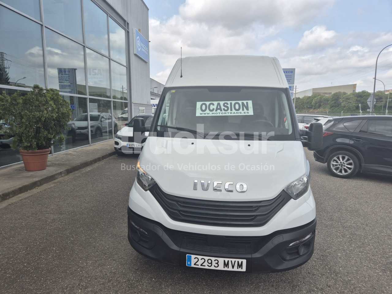 iveco-daily-35s16-f-16m3-1