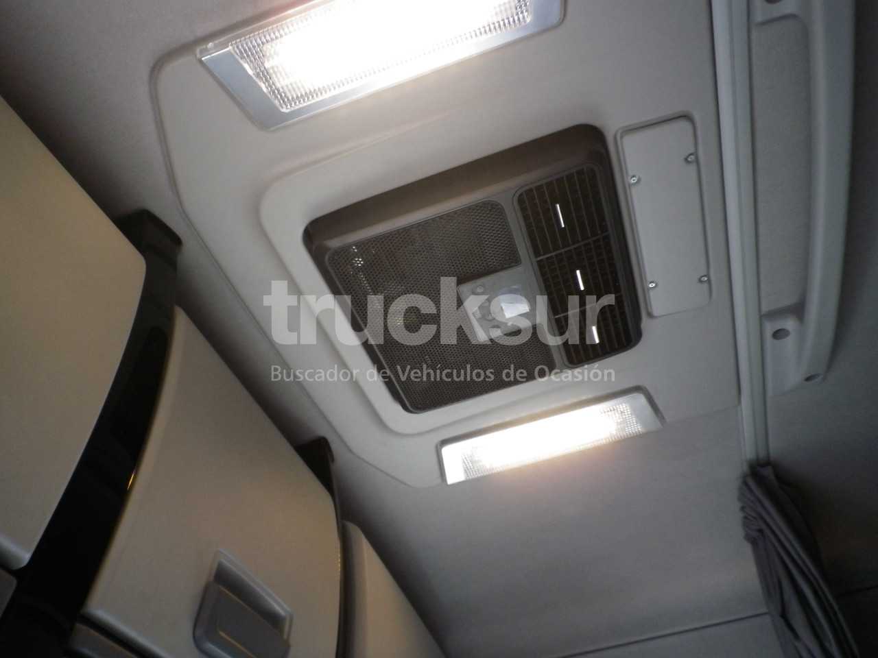 renault-t520-high-sleeper-cab-adr-4