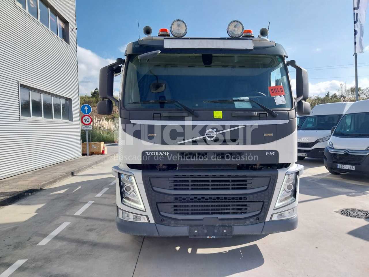 volvo-fm330