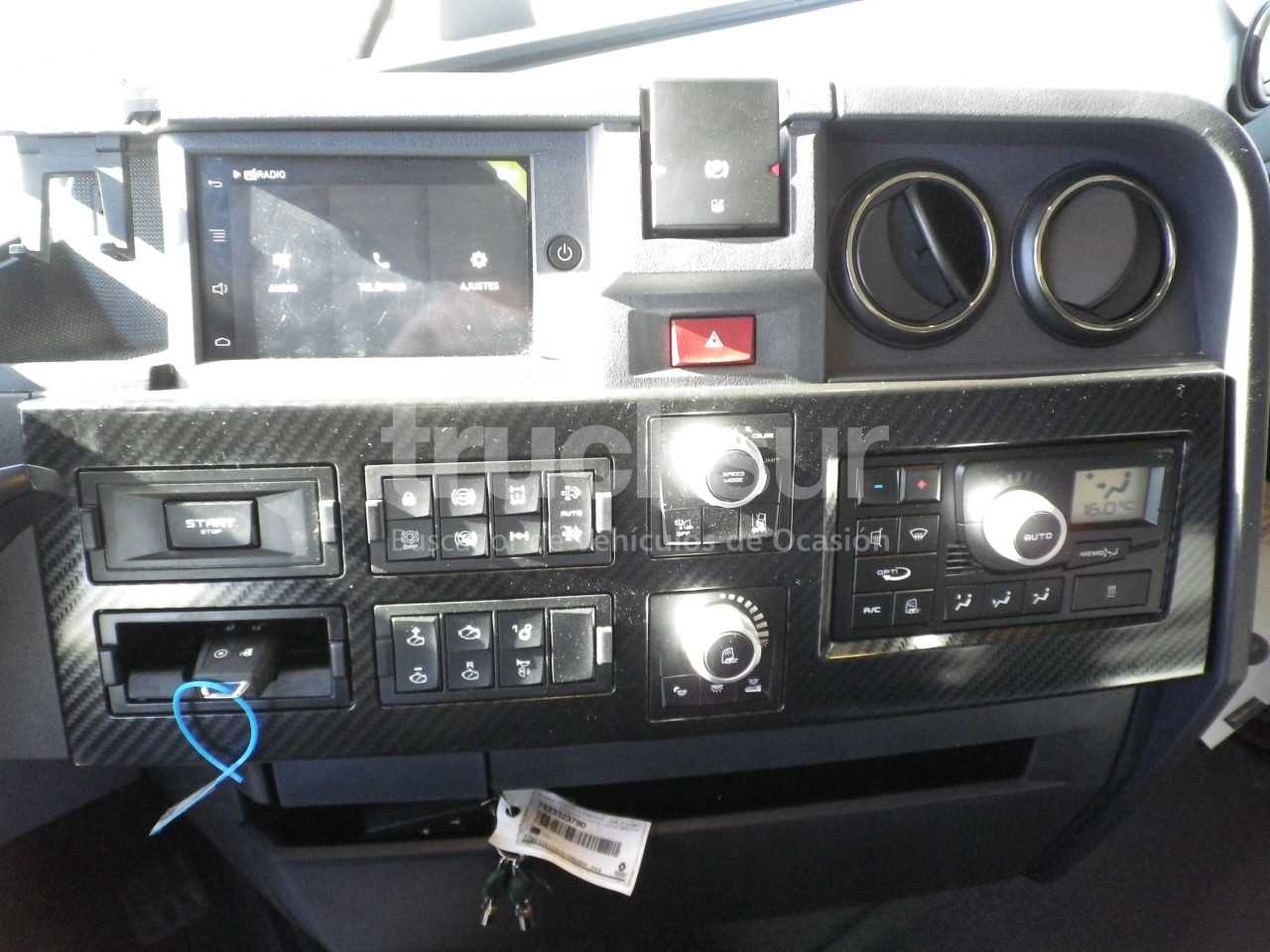 renault-t520-high-sleeper-cab-adr-3