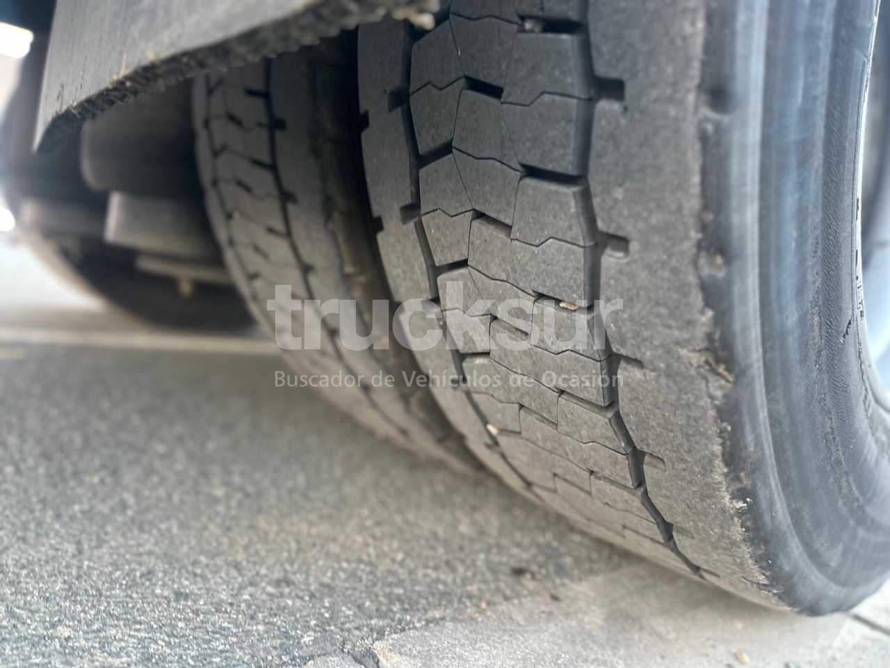 renault-d280-18-19