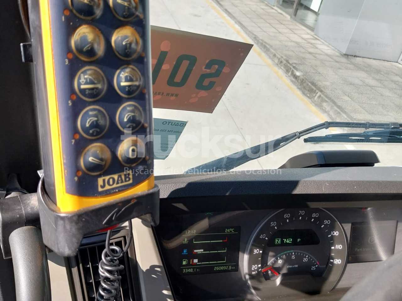 volvo-fm330