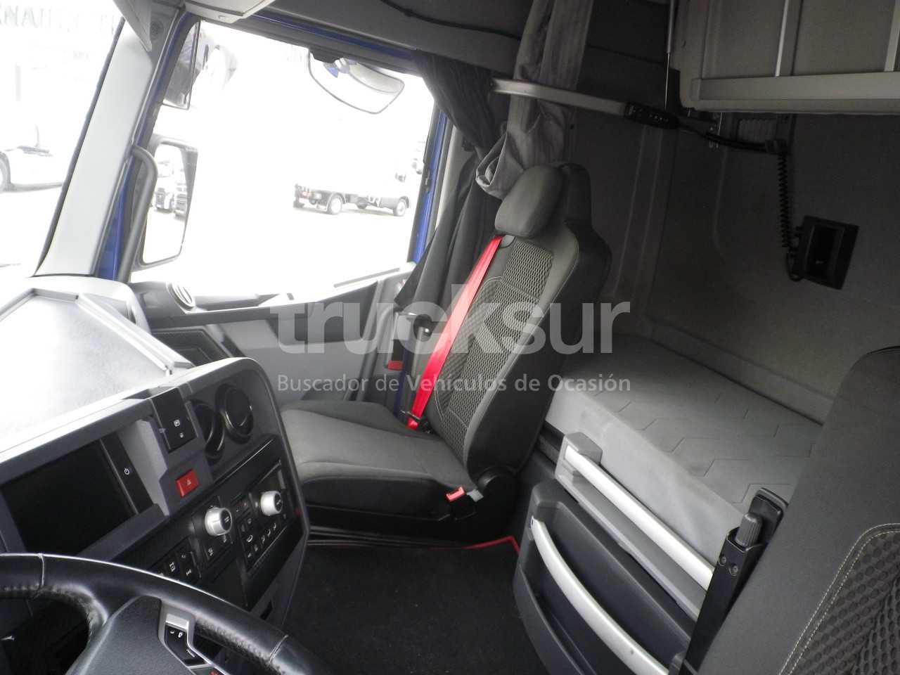 renault-t520sleeper-cab