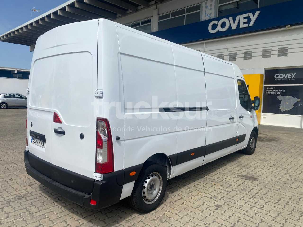 renault-master-125-35-8