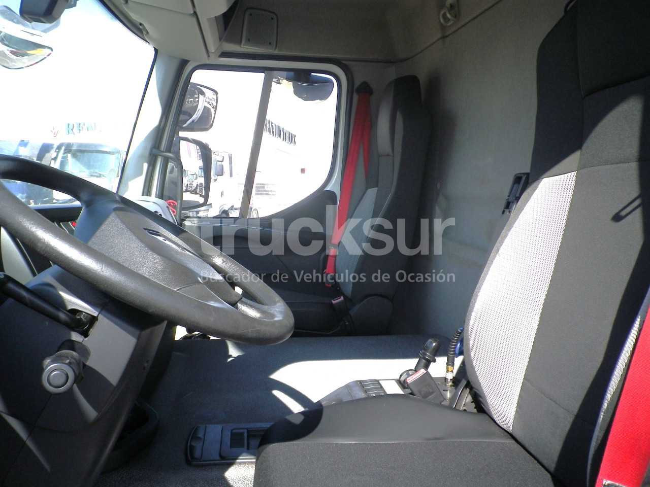 renault-d320-4