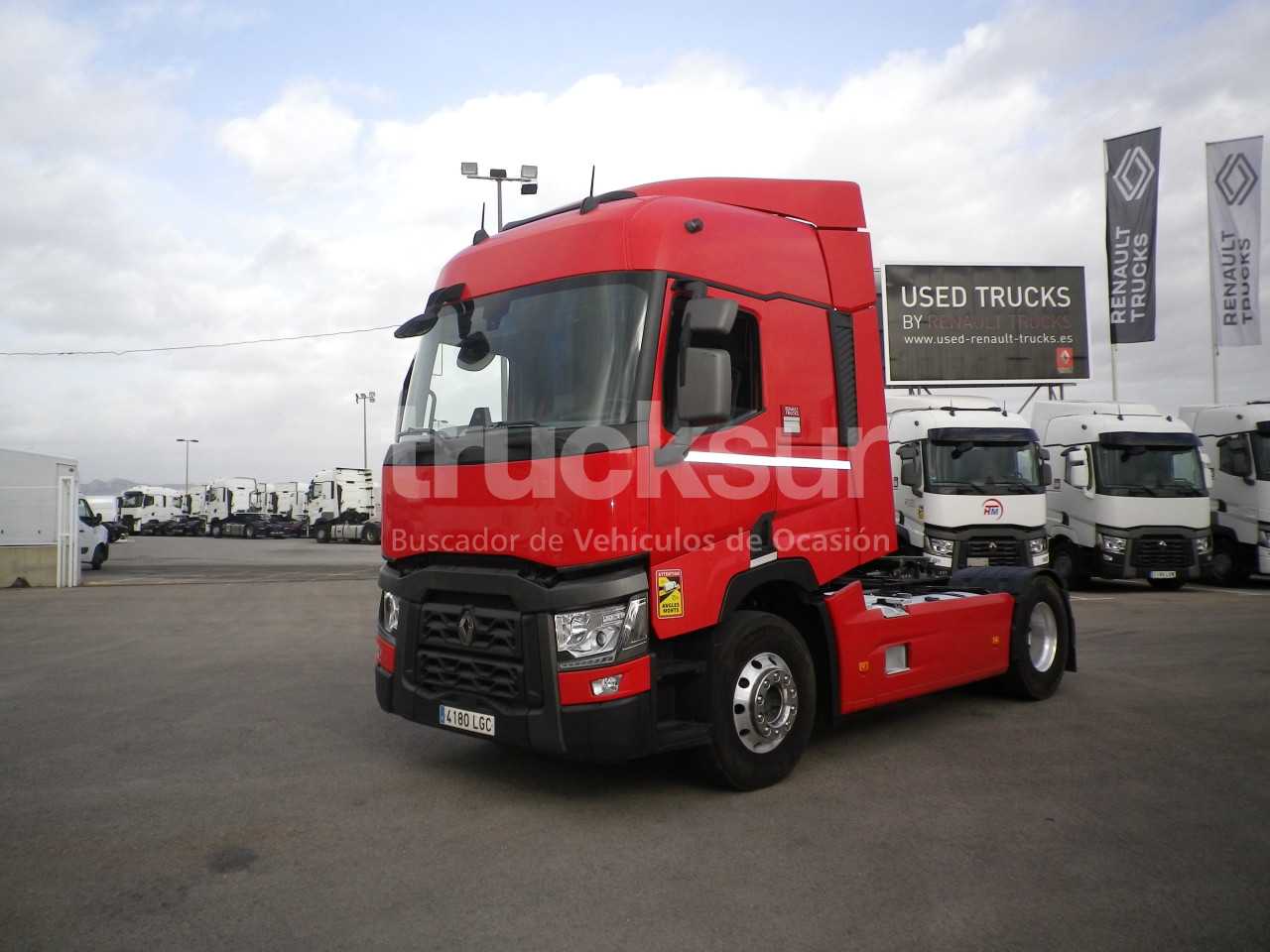 renault-t520-sleeper-cab-17