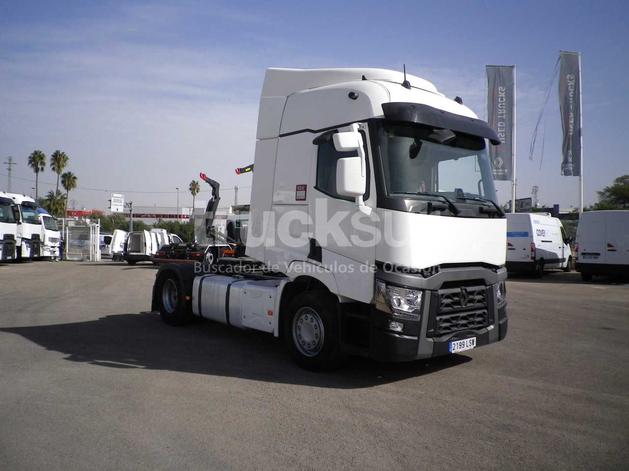 renault-t440-sleeper-cab-1