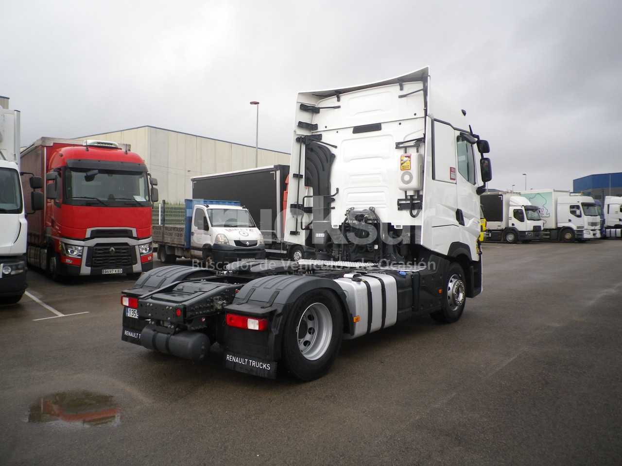 renault-t520-high-sleeper-cab-64