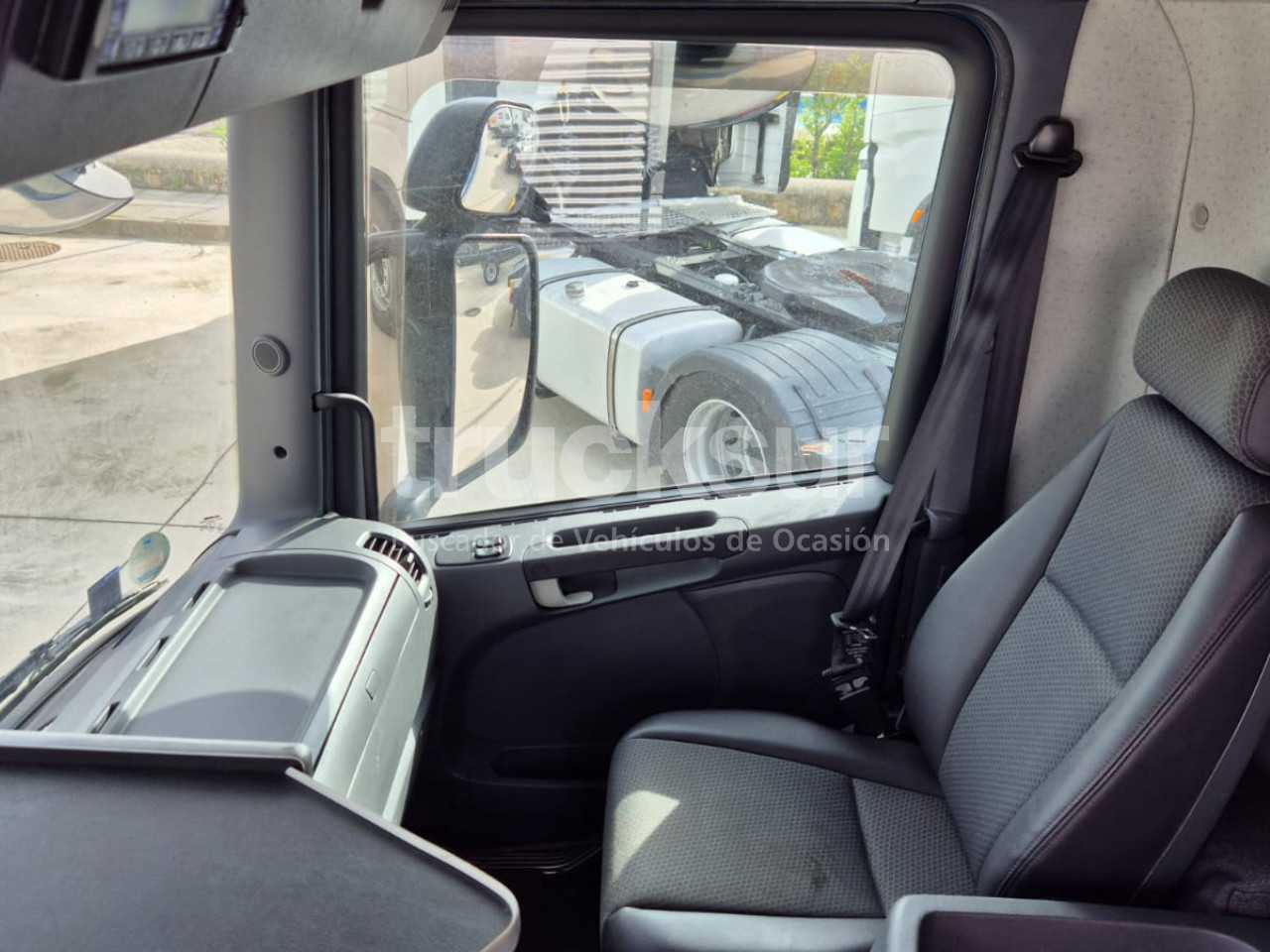 scania-p250-8