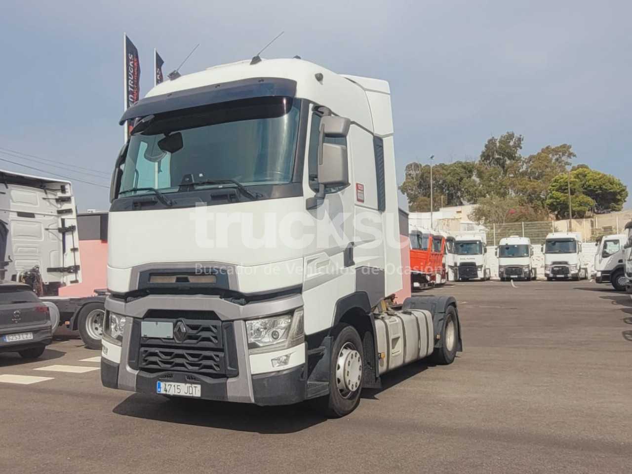 renault-t480-high-sleeper-cab-7