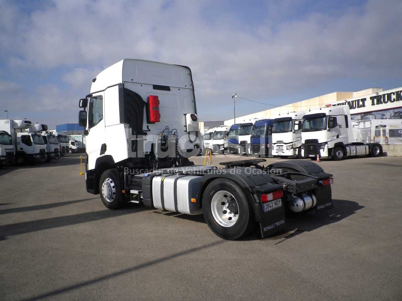 renault-t440-sleeper-cab-adr-1