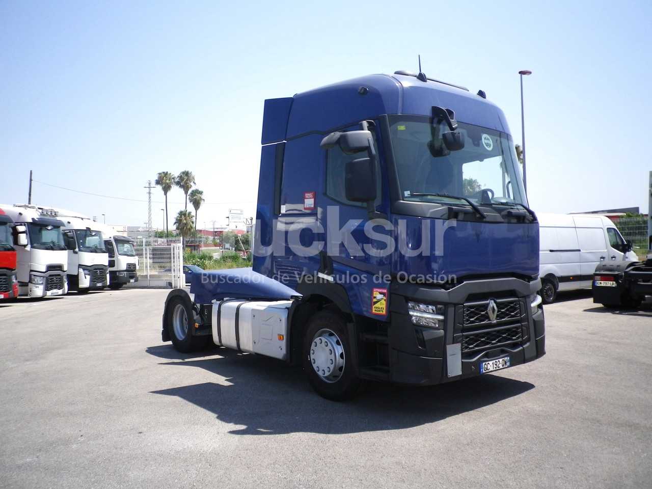 renault-t440-sleeper-cab-3