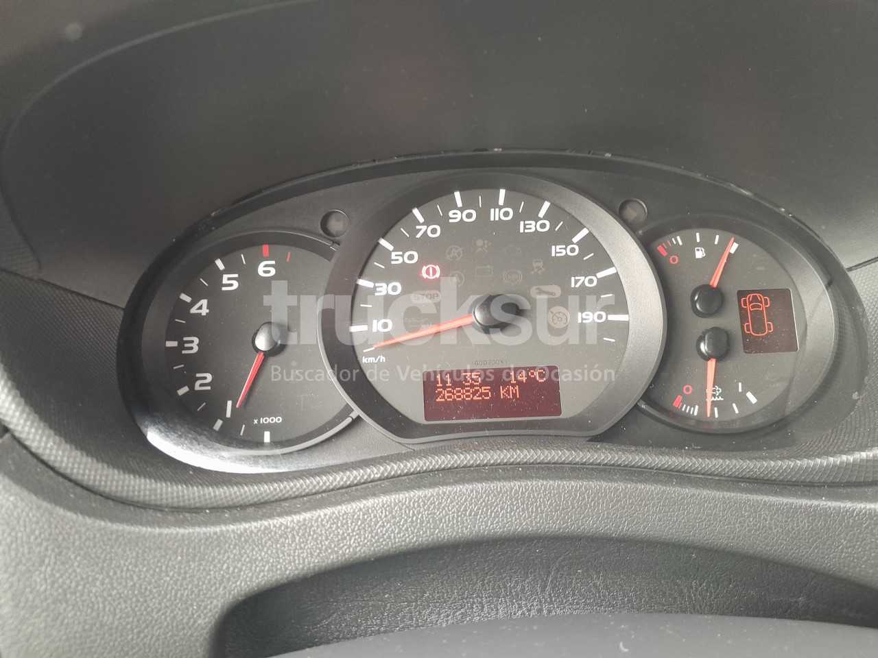 renault-master-125-35-13