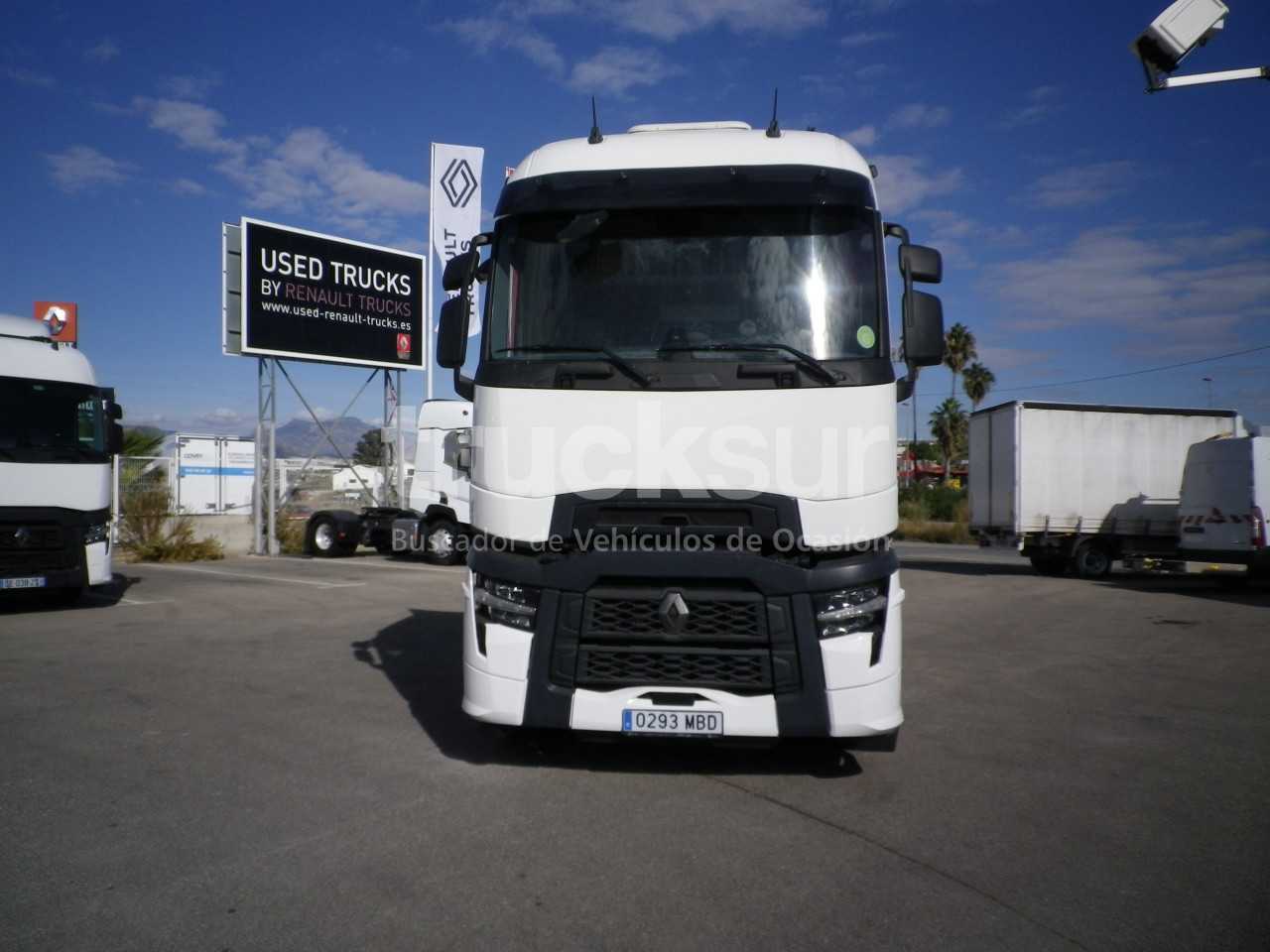 renault-t520-high-sleeper-cab-adr-1