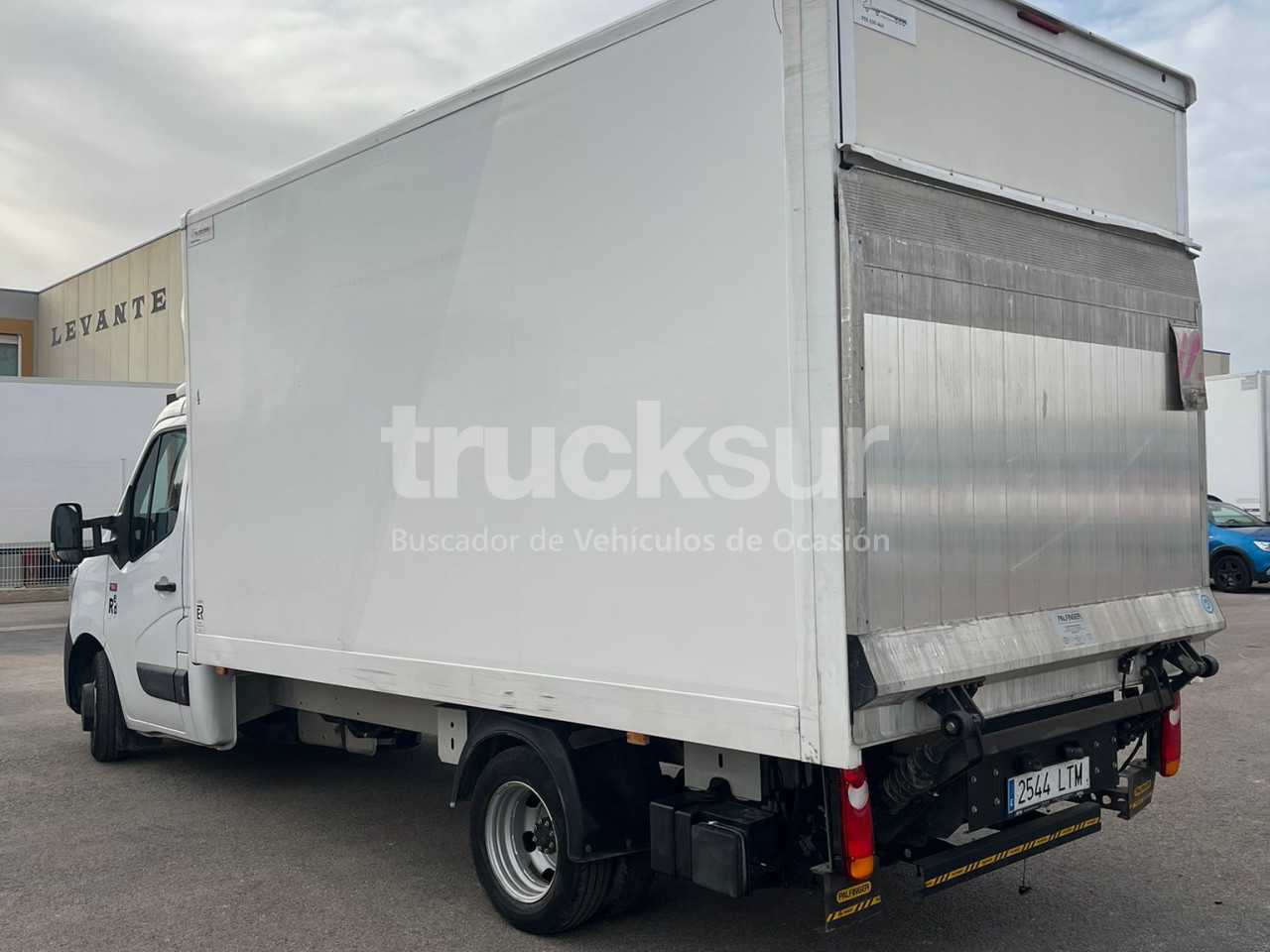 renault-master-165-35-gv-10