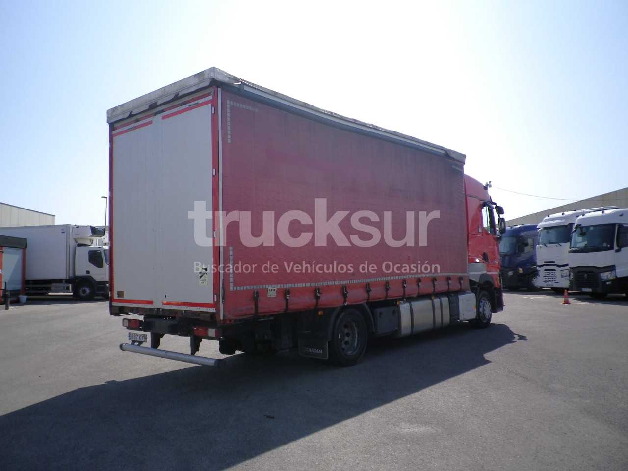 renault-t480-high-sleeper-cab-6