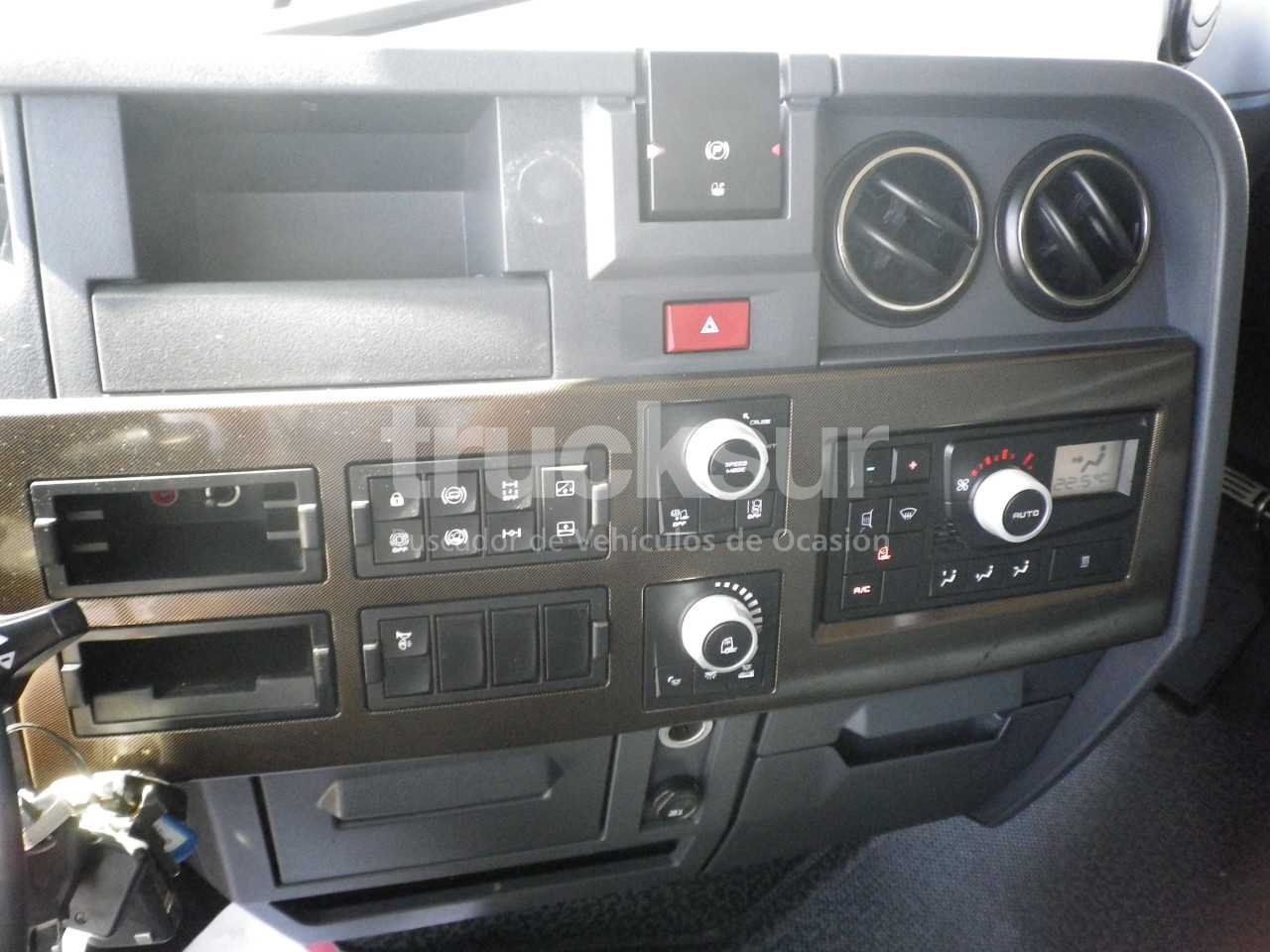 renault-t480-high-sleeper-cab-6