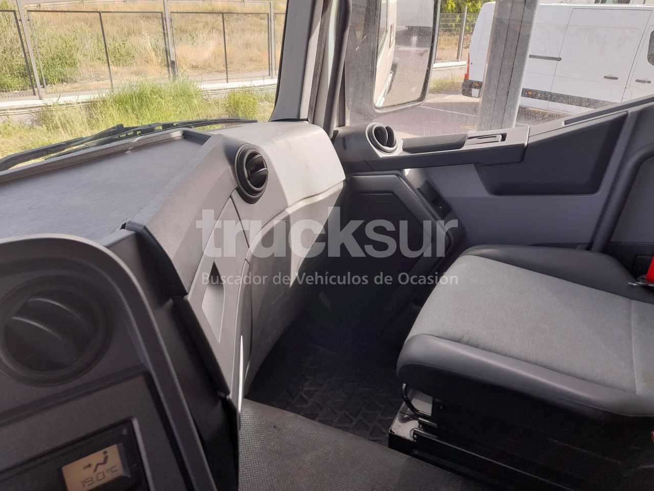 renault-t480-sleeper-cab-31