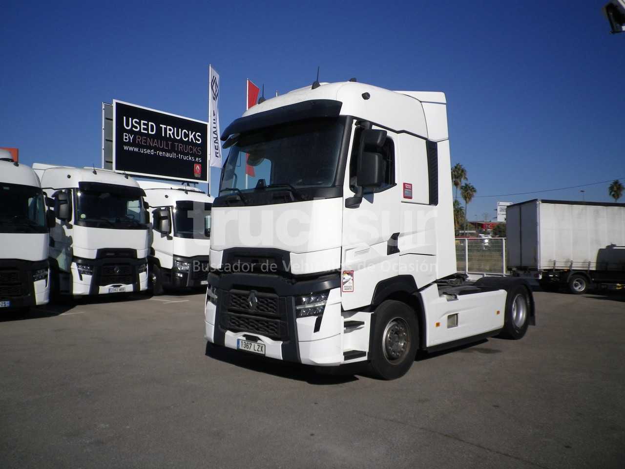 renault-t520-high-sleeper-cab-adr-2