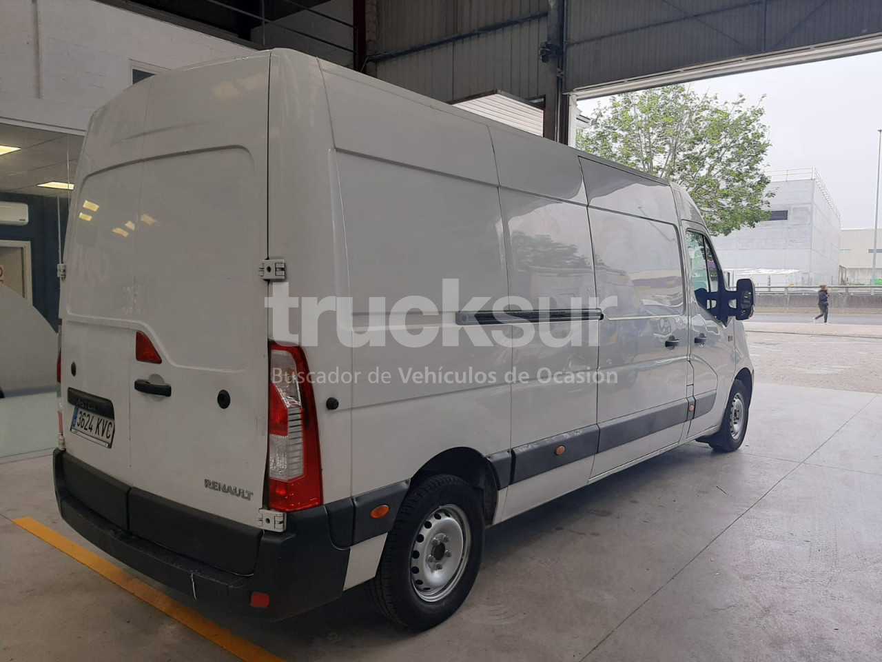 renault-master-130-35-29