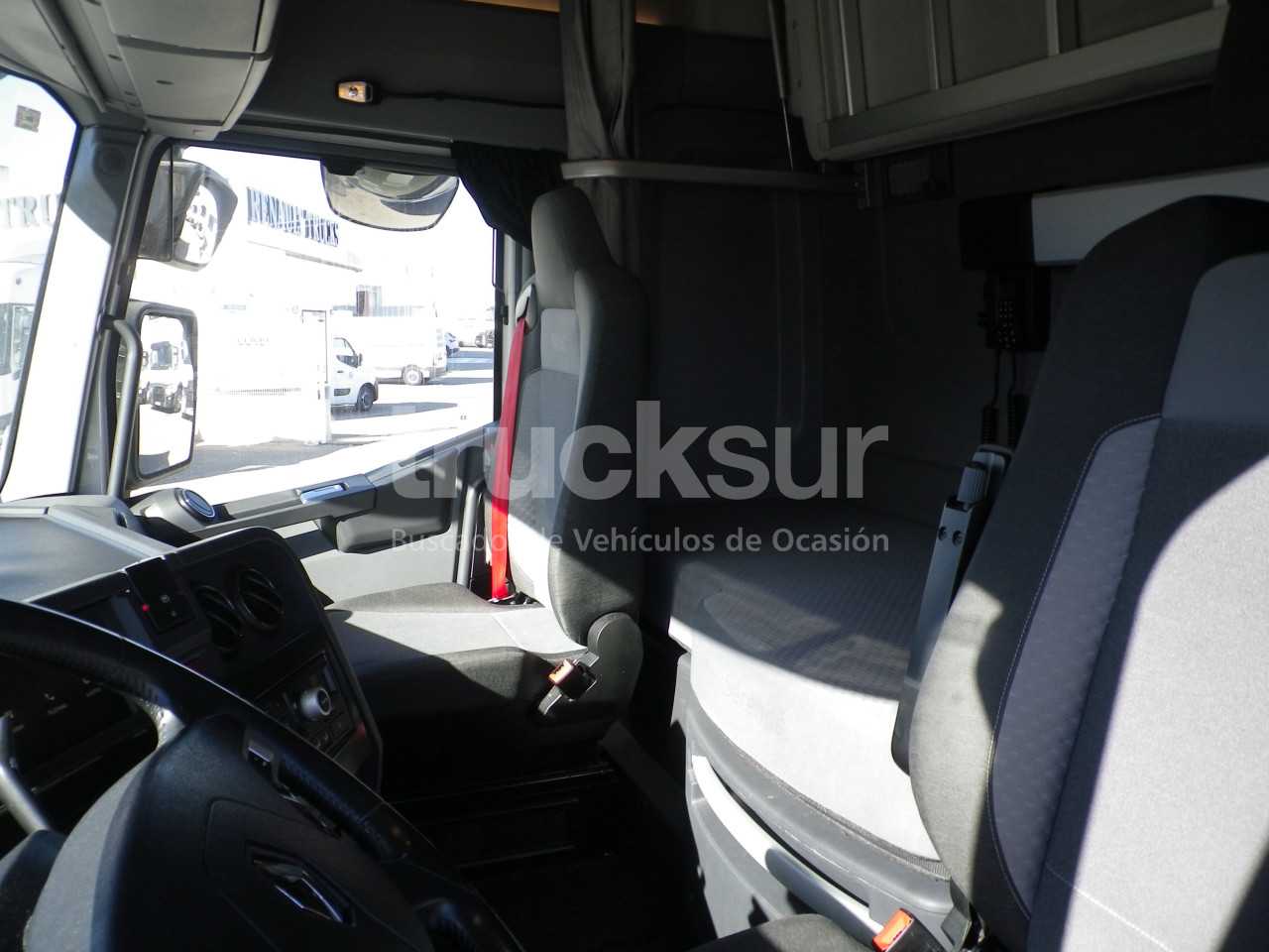 renault-t520-high-sleeper-cab-adr-5