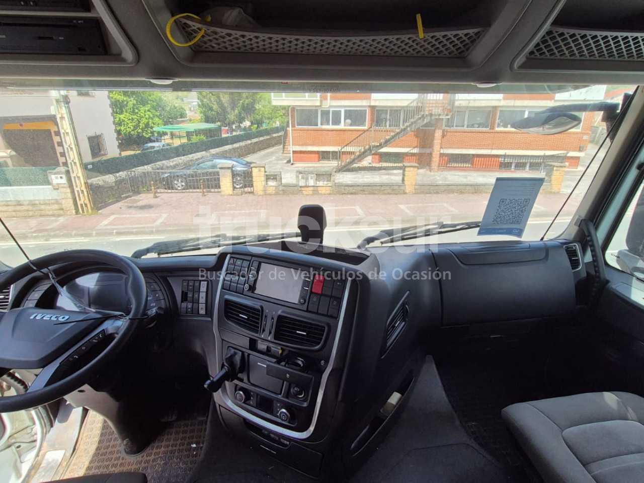 iveco-stralis-as440s40t-p-lng-1