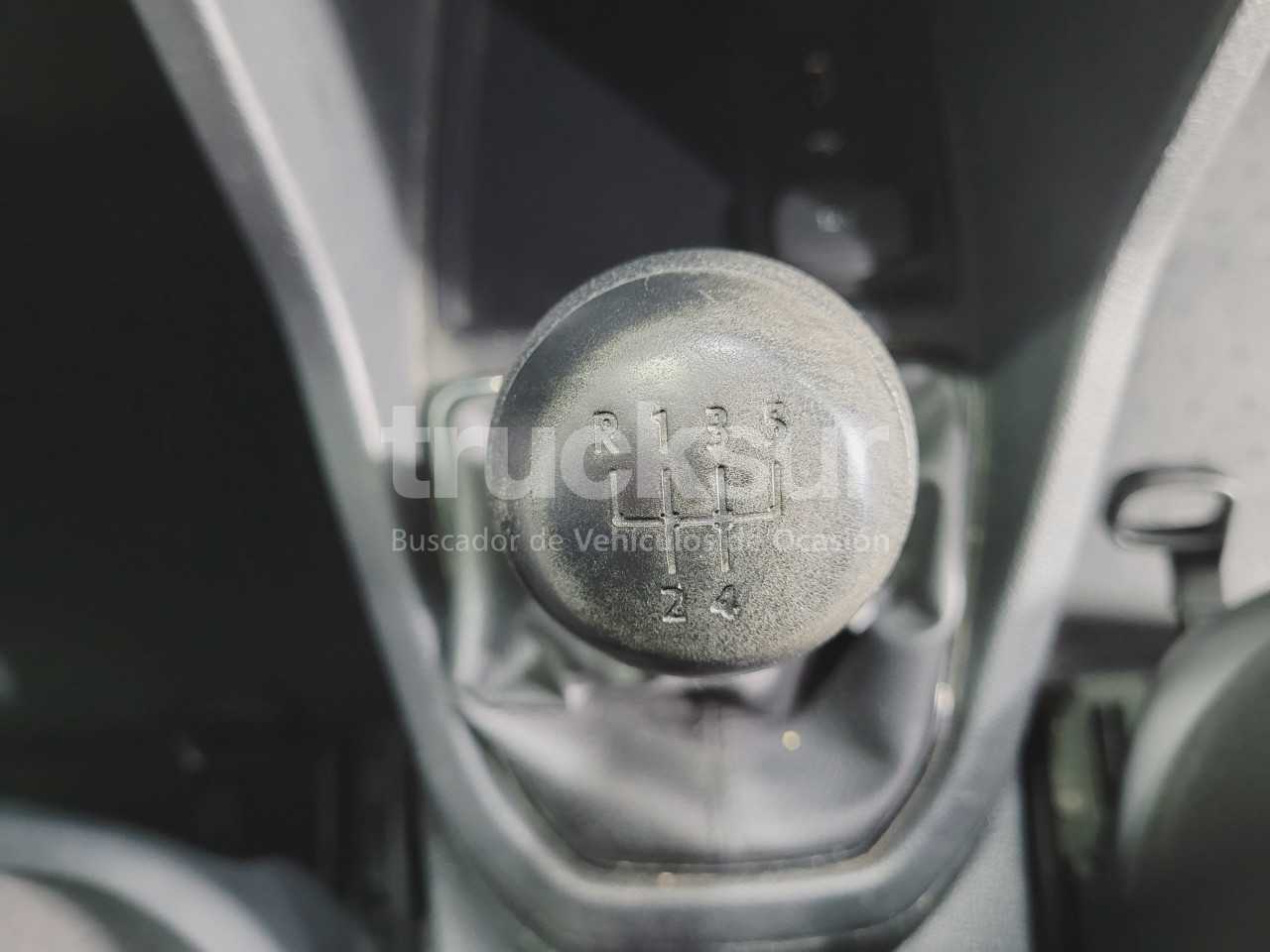 volkswagen-volkswagen-caddy-furgon-2-0tdi-102cv-2