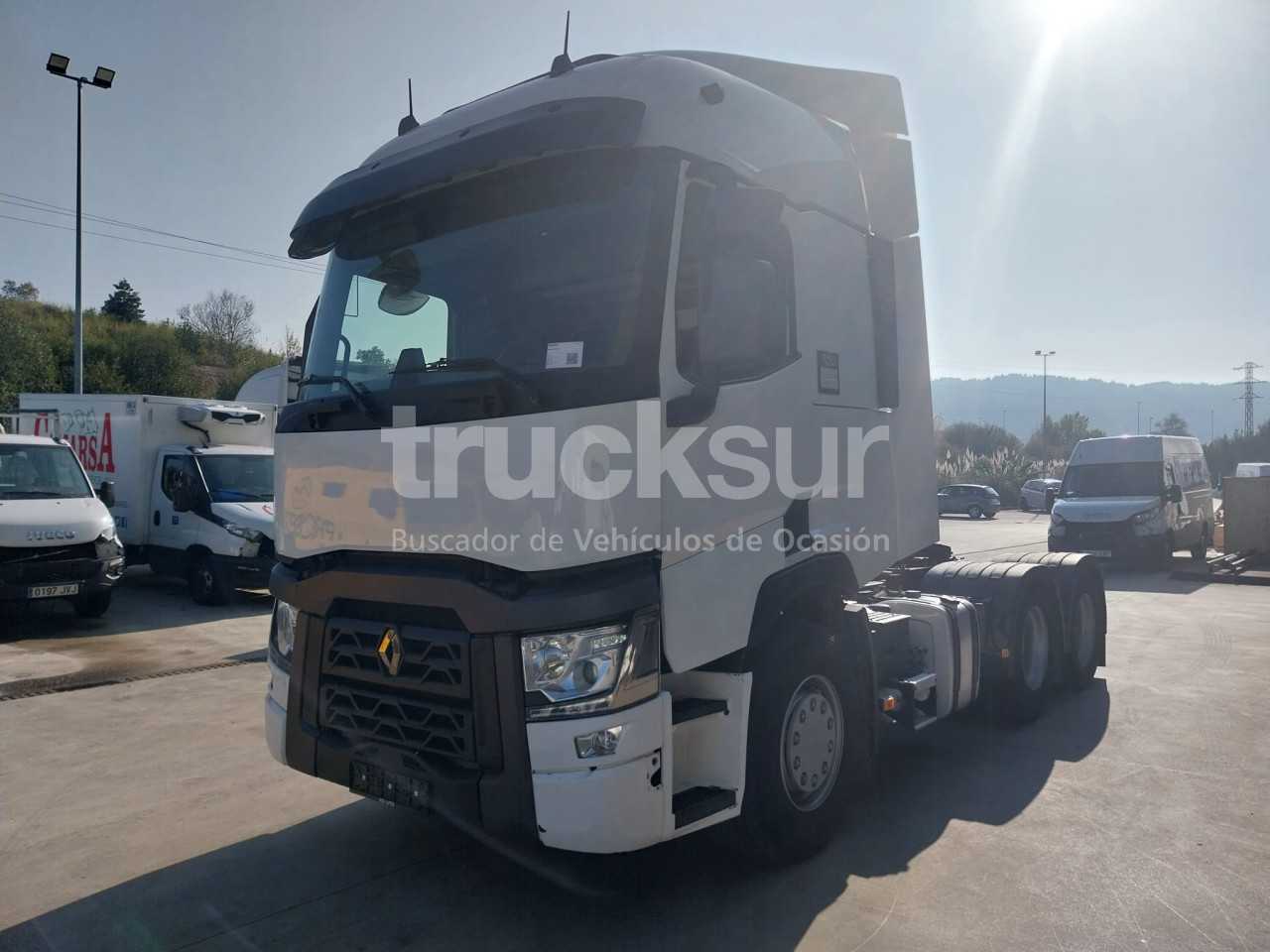 renault-t520-sleeper-cab-27