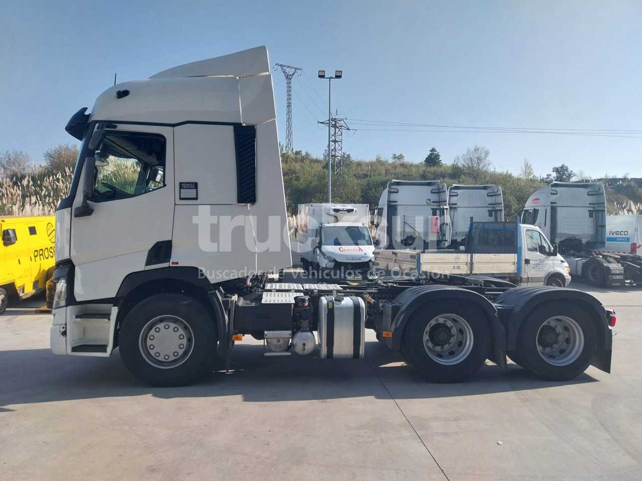 renault-t520-sleeper-cab-27