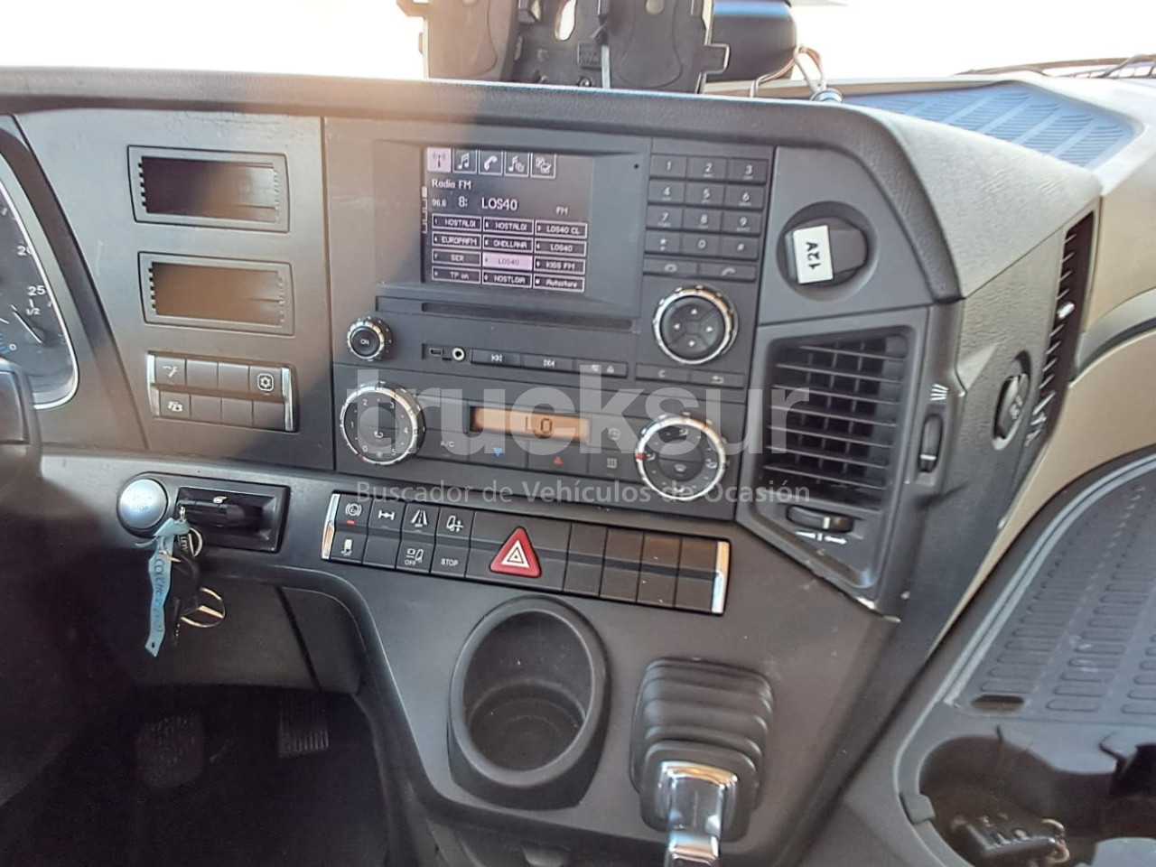 mercedes-actros-1848