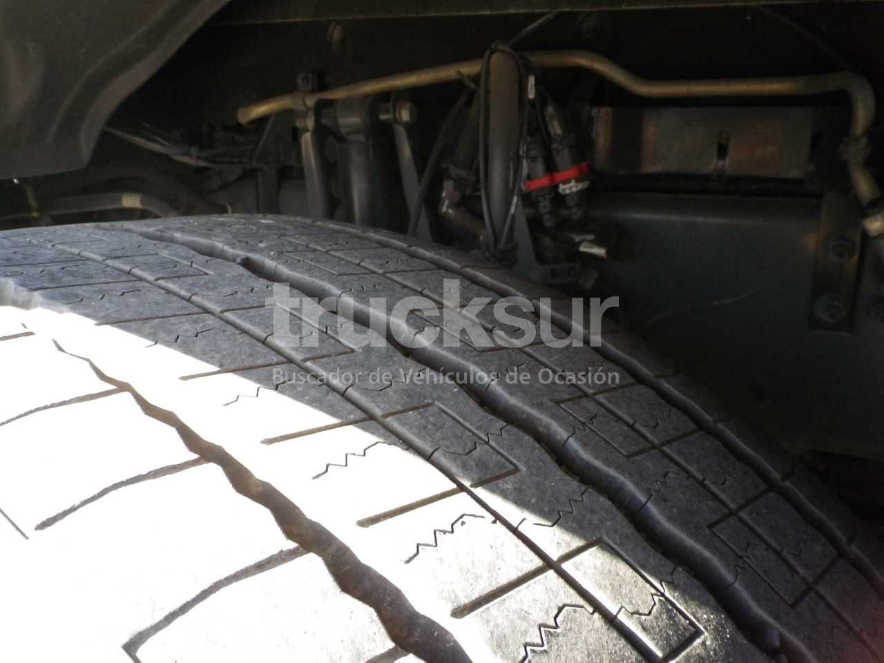 renault-t520-high-sleeper-cab-adr-5