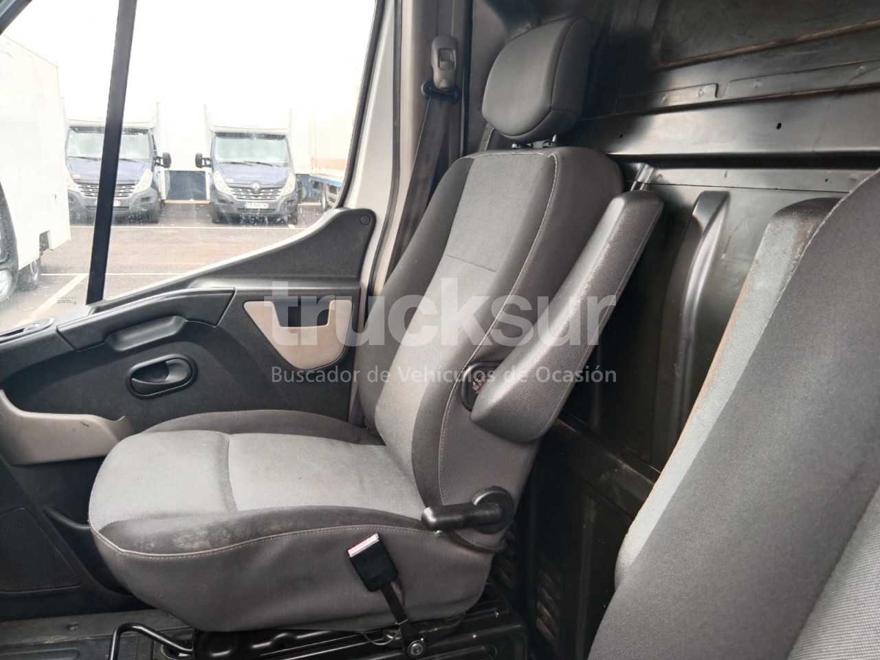 renault-master-130-35-76