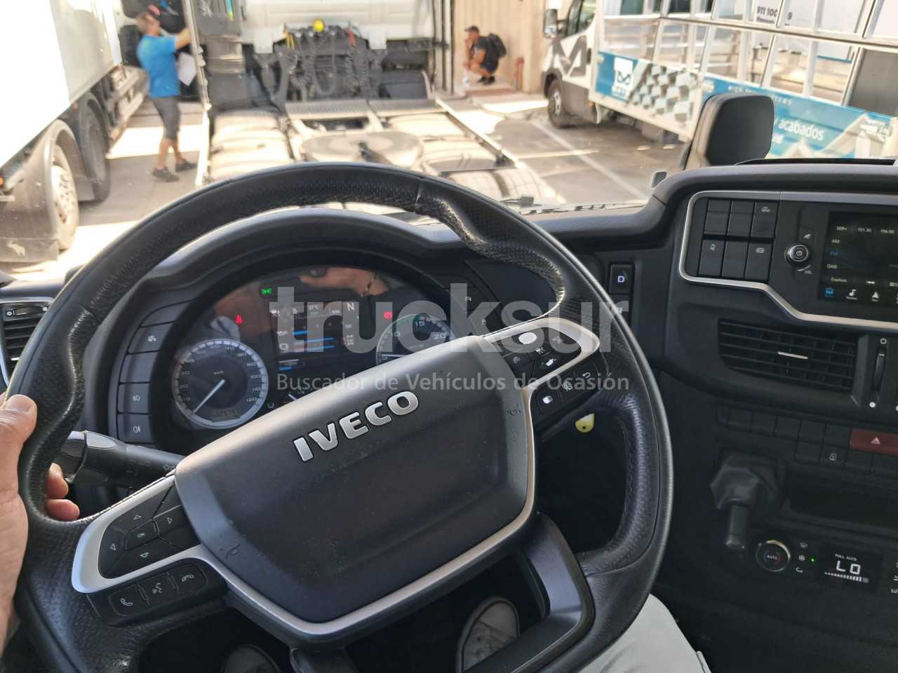 iveco-as440s49-t/p-1