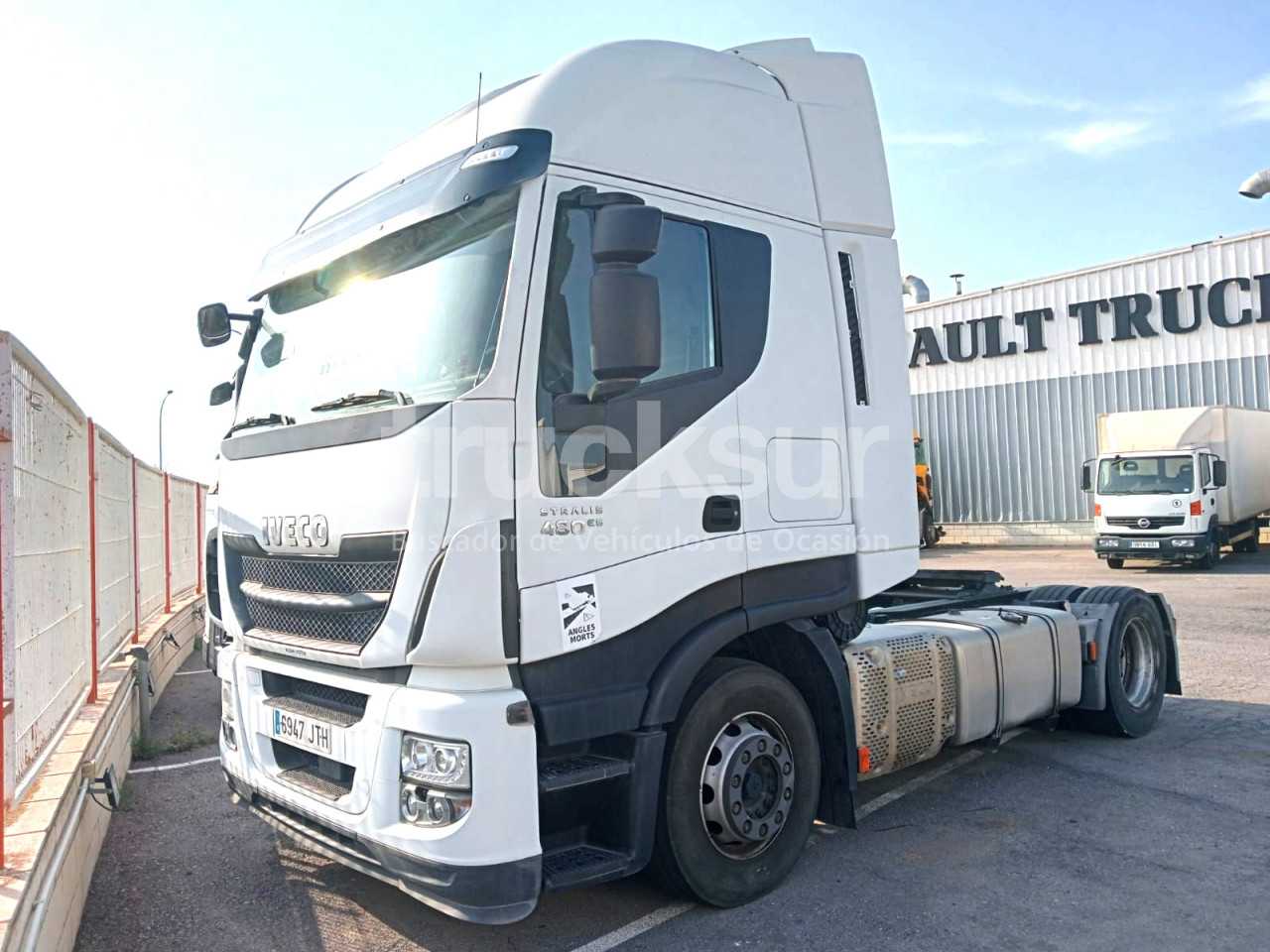 iveco-stralis-as440s48t-p-26